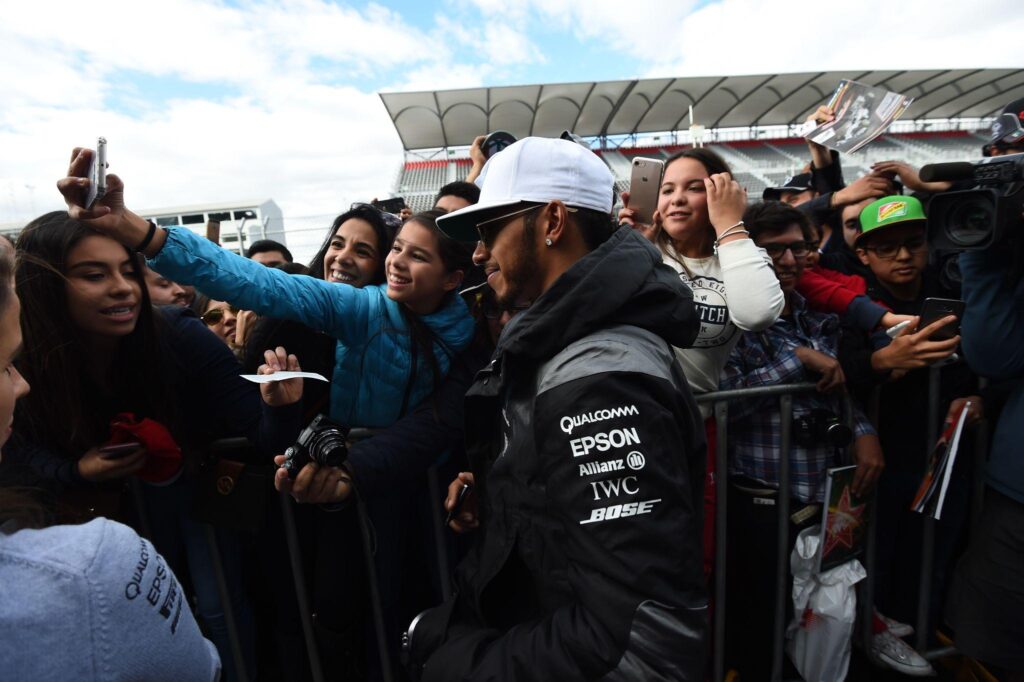 lewis hamilton girlfriend