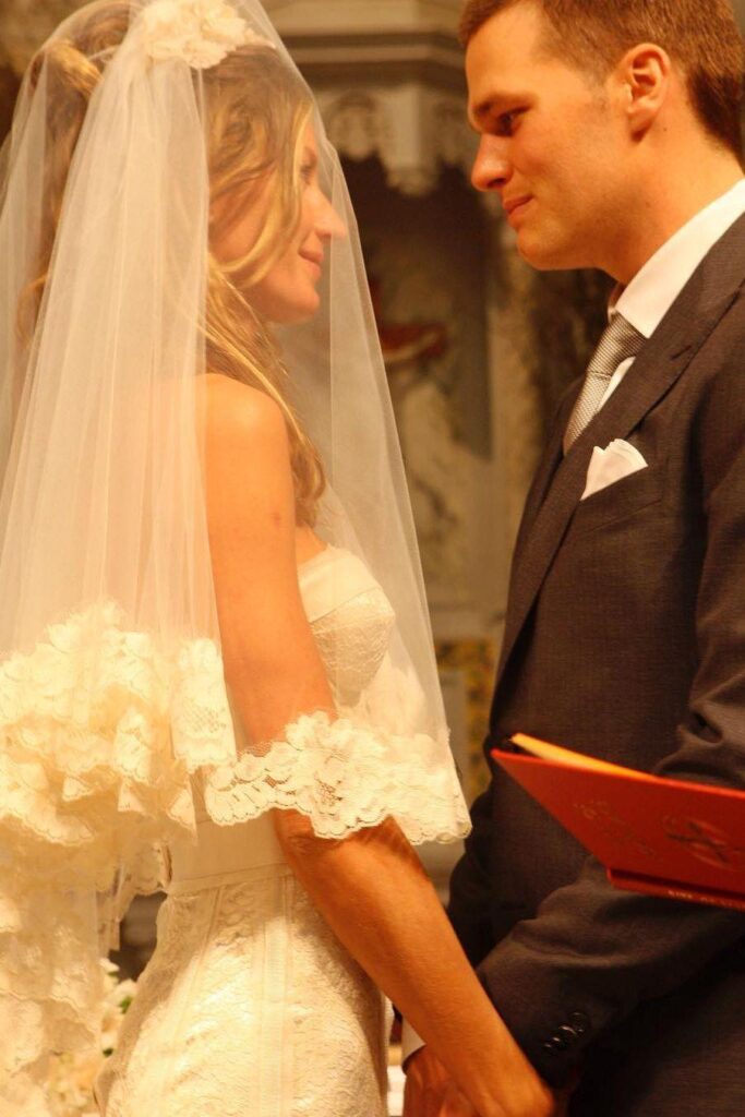 tom brady wife